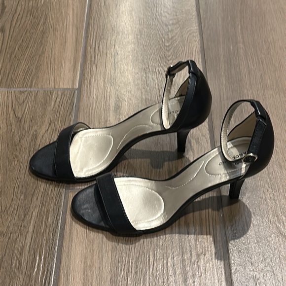 Bandolino Womens Madia Dress Sandals size 9.5 - Picture 3 of 9